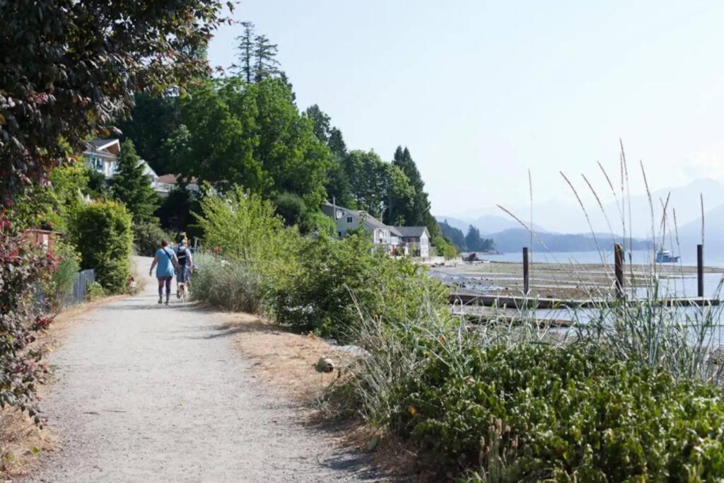 ギブソンズ Iconic 3-Story Waterfront 'Marina House' W/ Viewヴィラ エクステリア 写真