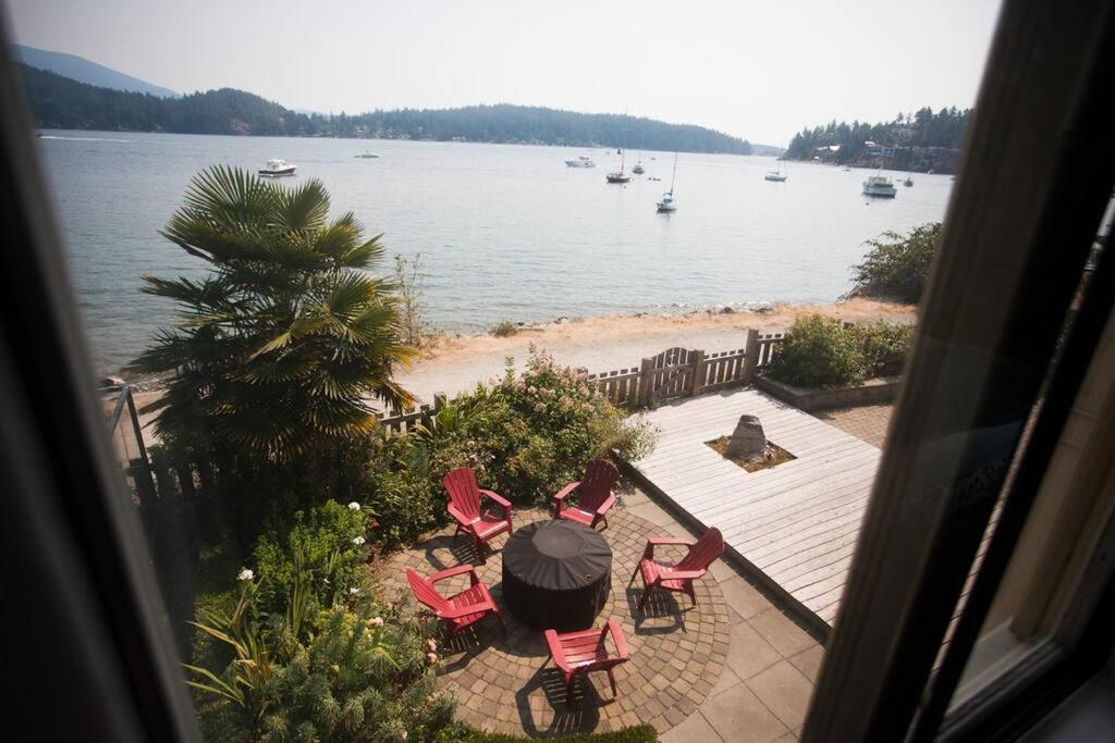 ギブソンズ Iconic 3-Story Waterfront 'Marina House' W/ Viewヴィラ エクステリア 写真